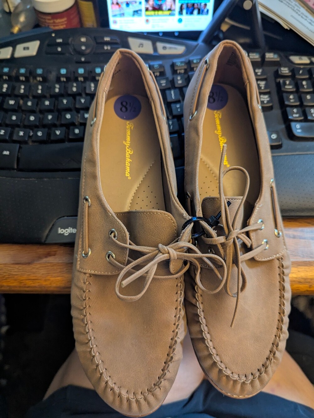 NWOT Women's Tommy Bahama Nahara Tan Tie Oat Style Loafers Sz 8.5